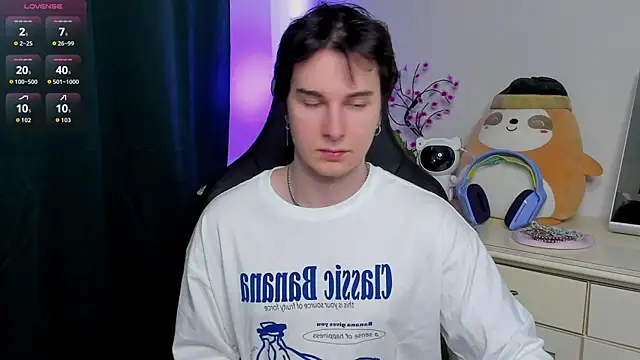 Vincent Strong online show from 03/20/26, 01:27