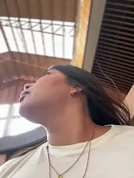 Snapshot of GigiiStone chatting on 01/12/25, 10:22 GigiiStone online show from 01/12/25, 10:22