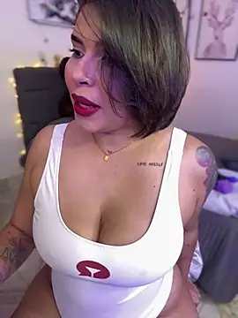 Snapshot of GigiiStone chatting on 01/31/25, 09:37 GigiiStone online show from 01/31/25, 09:37