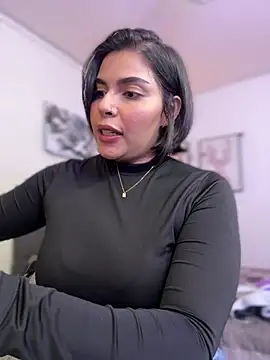 Snapshot of GigiiStone chatting on 02/01/25, 09:29 GigiiStone online show from 02/01/25, 09:29