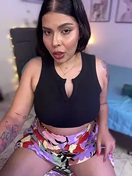 Snapshot of GigiiStone chatting on 02/23/25, 08:44 GigiiStone online show from 02/23/25, 08:44