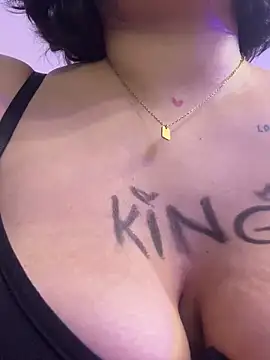 Snapshot of GigiiStone chatting on 03/06/25, 12:43 GigiiStone online show from 03/06/25, 12:43