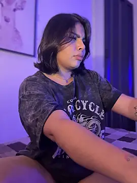 Snapshot of GigiiStone chatting on 09/11/25, 10:43 GigiiStone online show from 09/11/25, 10:43