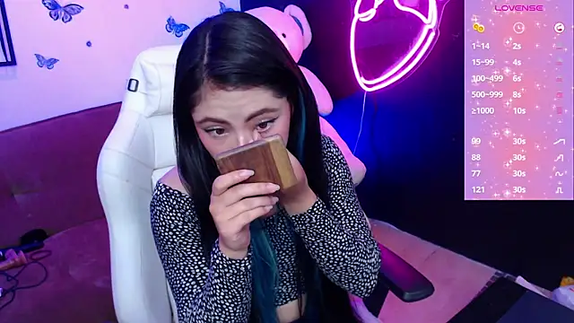 Snapshot of demyanderson_ chatting on 01/22/25, 09:32 demyanderson online show from 01/22/25, 09:32