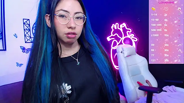 Snapshot of demyanderson_ chatting on 02/13/25, 10:00 demyanderson online show from 02/13/25, 10:00