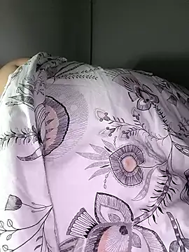 Snapshot of pigboybi chatting on 01/25/25, 03:30 pigboybi online show from 01/25/25, 03:30