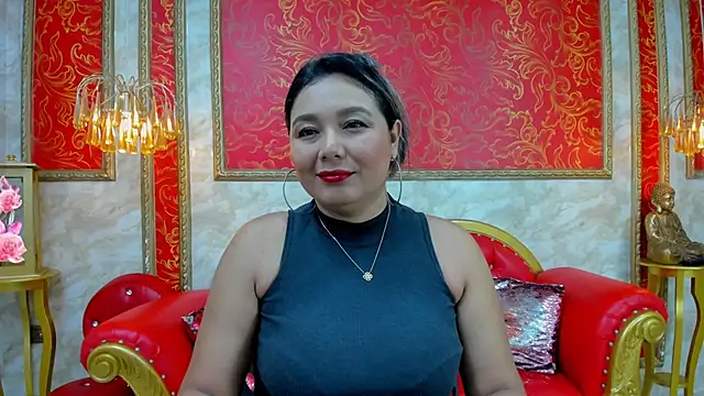 Snapshot of Myhottie_Milf chatting on 12/27/24, 01:39 Myhottie Milf online show from 12/27/24, 01:39