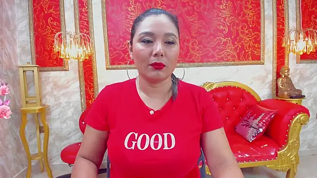 Snapshot of Myhottie_Milf chatting on 12/30/24, 01:14 Myhottie Milf online show from 12/30/24, 01:14