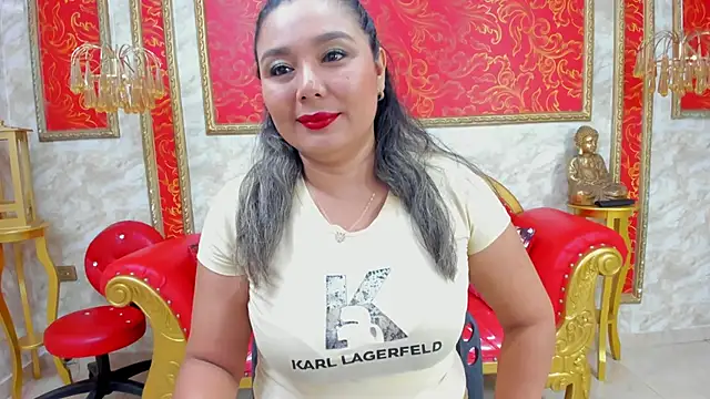 Snapshot of Myhottie_Milf chatting on 02/04/25, 01:27 Myhottie Milf online show from 02/04/25, 01:27