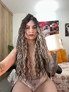 Snapshot of zafiro_mo0n chatting on 12/30/24, 10:34 zafiro mo0n online show from 12/30/24, 10:34