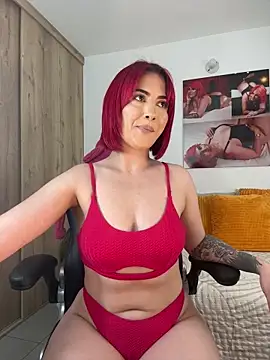 Snapshot of zafiro_mo0n chatting on 01/02/25, 09:28 zafiro mo0n online show from 01/02/25, 09:28