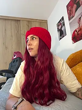 Snapshot of zafiro_mo0n chatting on 01/11/25, 02:52 zafiro mo0n online show from 01/11/25, 02:52