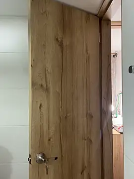 Snapshot of zafiro_mo0n chatting on 01/18/25, 05:20 zafiro mo0n online show from 01/18/25, 05:20