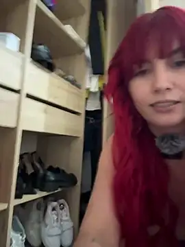 Snapshot of zafiro_mo0n chatting on 03/19/25, 03:09 zafiro mo0n online show from 03/19/25, 03:09