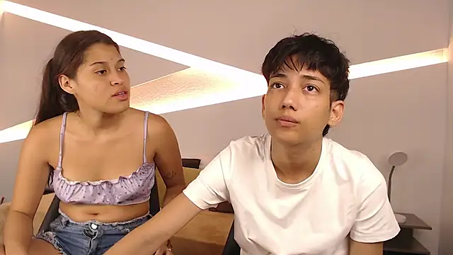 hot little bunny online show from 01/28/25, 09:08