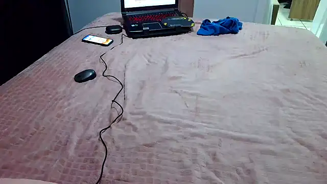 Snapshot of Kellynha_Sweet chatting on 01/01/25, 09:52 Kellynha Sweet online show from 01/01/25, 09:52