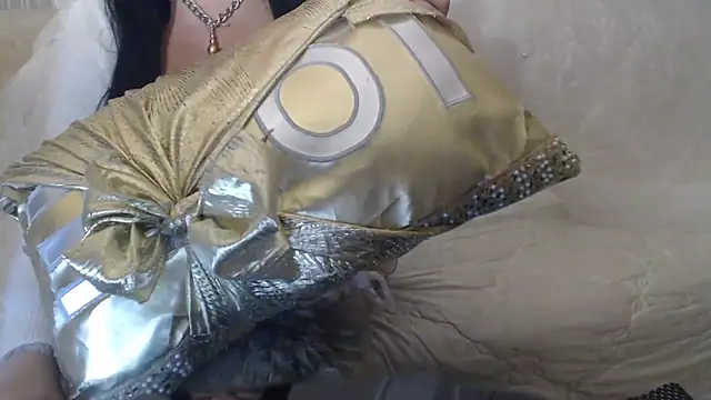 Mia-Montal777 online show from 12/14/25, 03:01