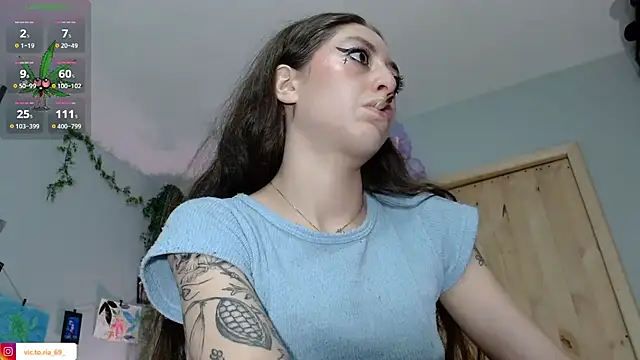 VickyJackson  online show from 10/11/25, 03:43