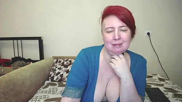 Snapshot of NikolRedMilf chatting on 12/19/24, 10:10 NikolRedMilf online show from 12/19/24, 10:10