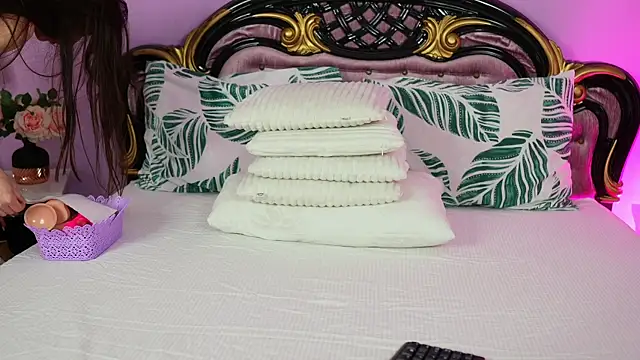 MyaJenson online show from 04/24/26, 04:26