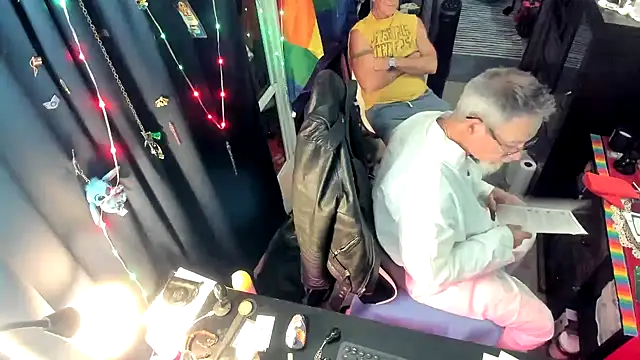 Snapshot of Daddysthick chatting on 10/07/25, 01:14 Daddysthick online show from 10/07/25, 01:14