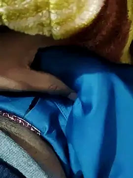 Snapshot of xxxhugedick0001 chatting on 01/12/25, 11:28 xxxhugedick0001 online show from 01/12/25, 11:28