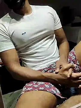 Snapshot of xxxhugedick0001 chatting on 03/01/25, 06:43 xxxhugedick0001 online show from 03/01/25, 06:43