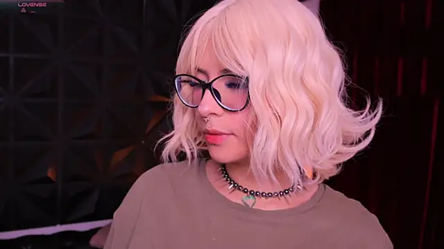 Misselektra   online show from 03/19/25, 03:41