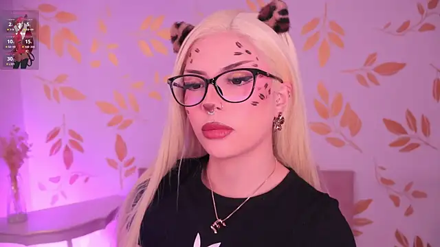 Snapshot of Misselektra__ chatting on 02/20/26, 06:10 Misselektra online show from 02/20/26, 06:10