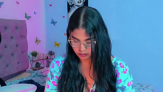 mabellfox online show from 12/13/24, 07:10