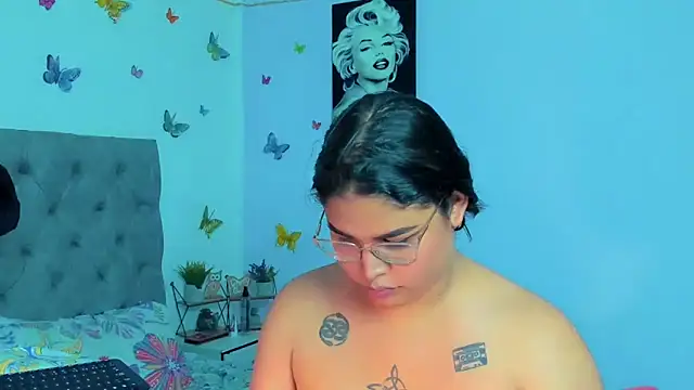 mabellfox online show from 12/15/24, 09:42