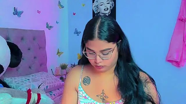 mabellfox online show from 12/21/24, 06:23