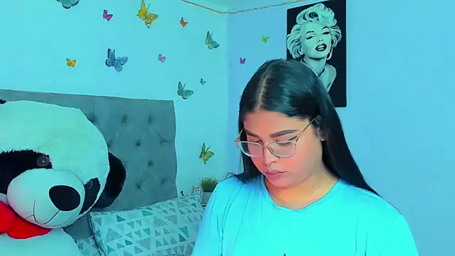 mabellfox online show from 12/23/24, 06:27