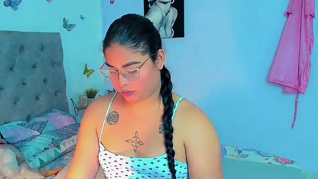 mabellfox online show from 12/26/24, 06:43