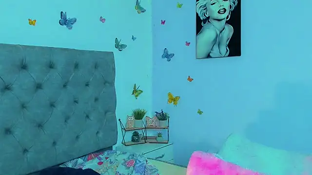 mabellfox online show from 12/30/24, 02:09