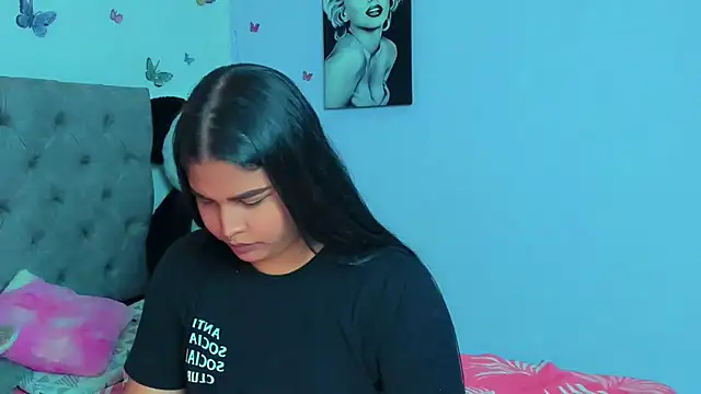 mabellfox online show from 02/08/25, 12:17