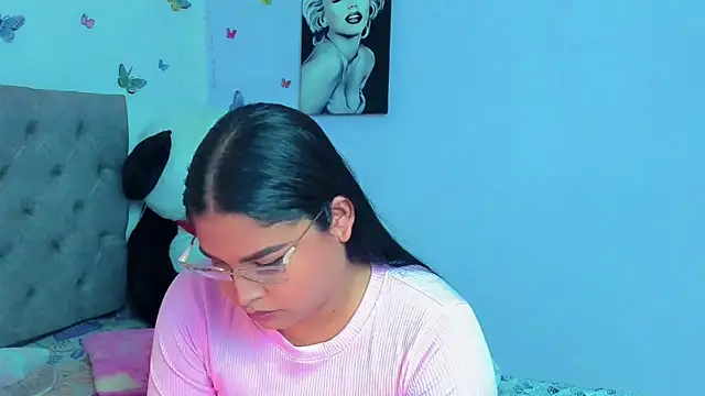 mabellfox online show from 02/13/25, 06:27