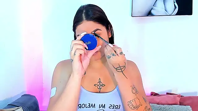 mabellfox online show from 10/27/25, 10:14