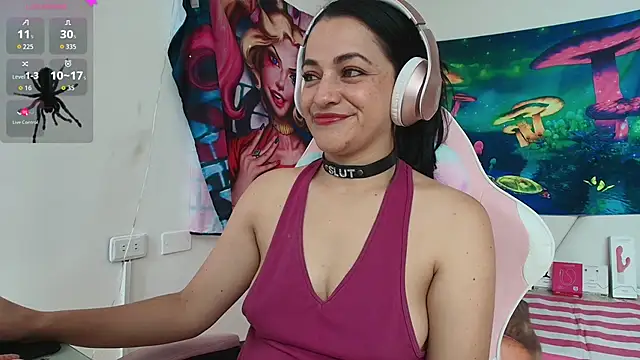 LovelyAzucena online show from 04/18/26, 02:10