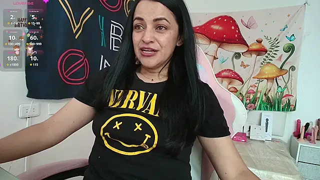 LovelyAzucena online show from 04/23/26, 03:14