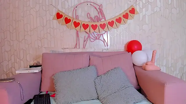 Snapshot of alanismorgan chatting on 02/18/26, 07:21 alanismorgan online show from 02/18/26, 07:21