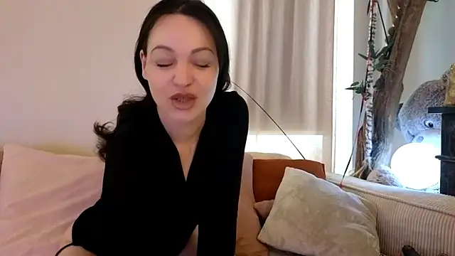 Lilie romeo online show from 05/16/26, 10:36