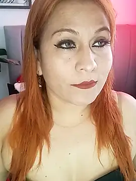 Snapshot of Victoria_Caruso chatting on 03/12/25, 08:31 Victoria Caruso online show from 03/12/25, 08:31