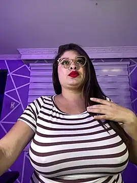 Snapshot of MiiaaJoness chatting on 03/20/25, 02:53 MiiaaJoness online show from 03/20/25, 02:53