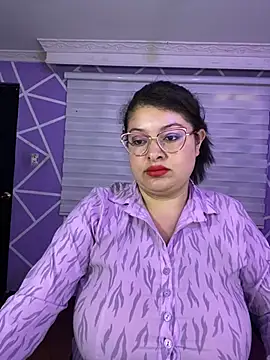 MiiaaJoness online show from 05/20/26, 08:37