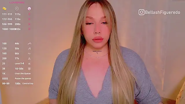 Snapshot of IsabellaFigueredo__ chatting on 02/05/25, 11:23 IsabellaFigueredo online show from 02/05/25, 11:23