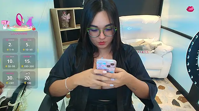 Snapshot of CelesteBrucee chatting on 02/13/25, 12:35 CelesteBrucee online show from 02/13/25, 12:35