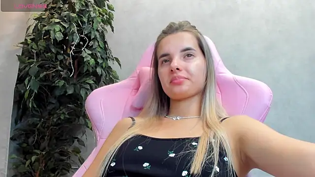 Donna Evans online show from 03/18/25, 04:48