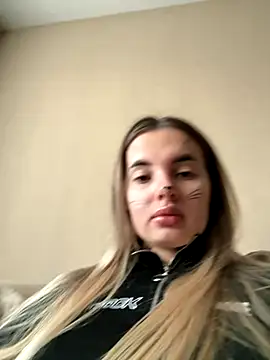 Donna Evans online show from 10/31/25, 02:34