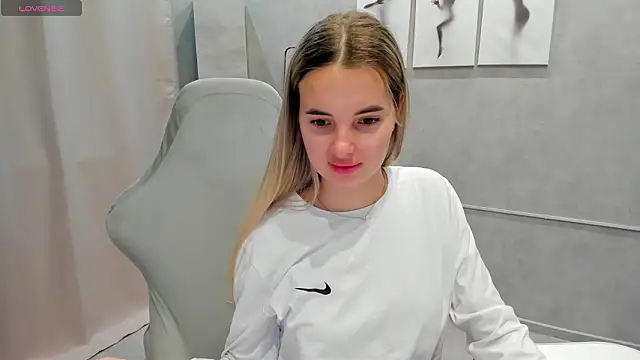 Donna Evans online show from 03/12/26, 11:33